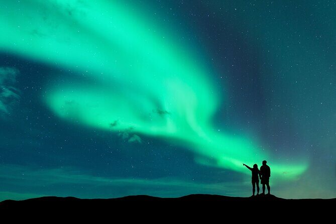 A Quest for Northern Lights Sightseeing Tour - Key things that make this aurora hunt worth considering