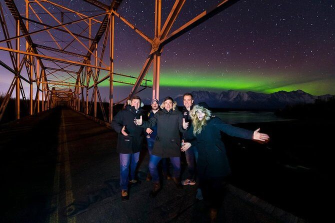 Anchorage Aurora Tour and Northern Lights Photo - Cold-weather comfort and wildlife common sense in the dark