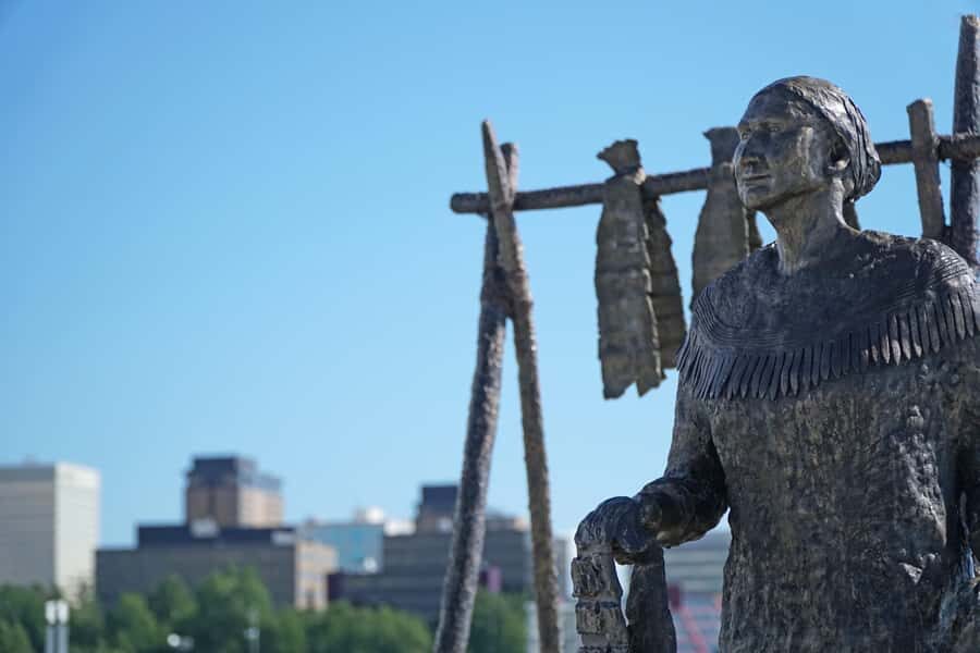 Anchorage: City Tour and Highlights - Earthquake Park and the Good Friday Earthquake: How Anchorage Remembers