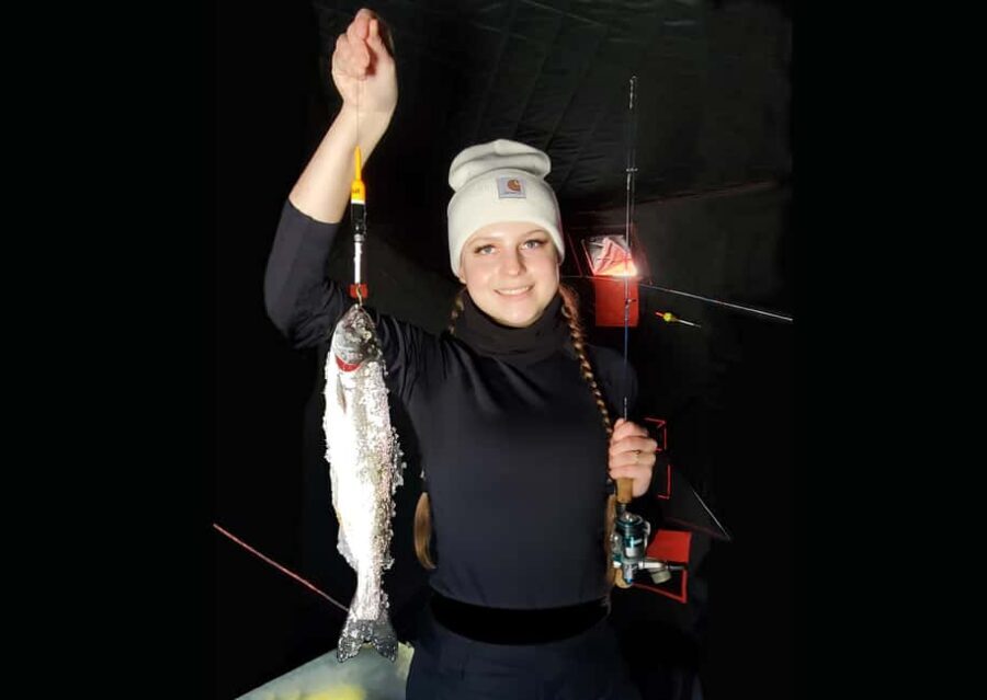 Anchorage: Ice Fishing Trip With Transportation - Timing and flow: what the 4 hours really feels like