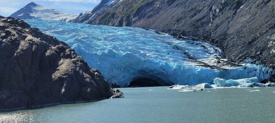 Anchorage: Portage Glacier and Wildlife Explorer Cruise - Weather reality: how to protect your plans