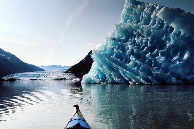 Glacier Blue Kayak & Grandview Tour - Getting to the Whistle Stop: why this morning train matters