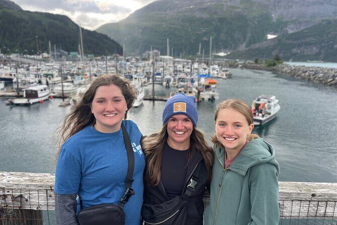 Wilderness and Wine Tasting out of Anchorage - The guide makes the difference: Angie and photo-focused wildlife spotting