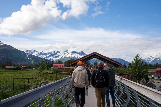 Wildlife Conservation Center and Portage Glacier Lake Viewing - Alaska Wildlife Conservation Center: a 1.5-mile loop built for learning