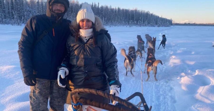 Willow: Traditional Alaskan Dog Sledding Ride - Meeting the Husky Team and the Iditarod Connection